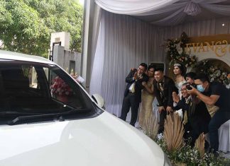 Kreatif, Anak Pendeta Ini Gelar Resepsi Pernikahan “Drive Thru” Pernikahan drive thru