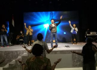 Pdt. Jerry Marawis, MA.MPd “Teladani Nabi Abraham”