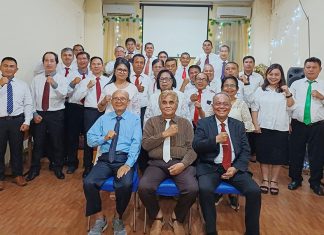 Sekretaris (Plt) GPdI MD Banten, Pdt. Prof. DR. Karel Silitonga Menjawab Semua Perbincangan di WAG Lingkungan GPdI